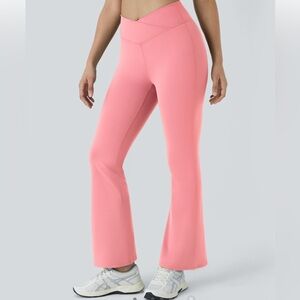 Halara NEVER WORN crossover flare leggings